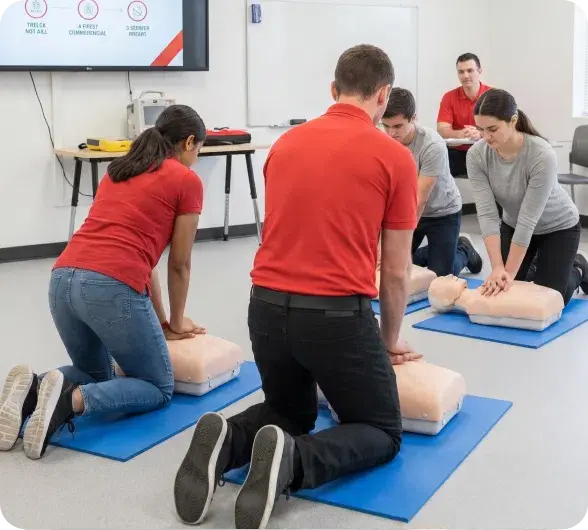 Book-cpr-and-first-aid-courses-online